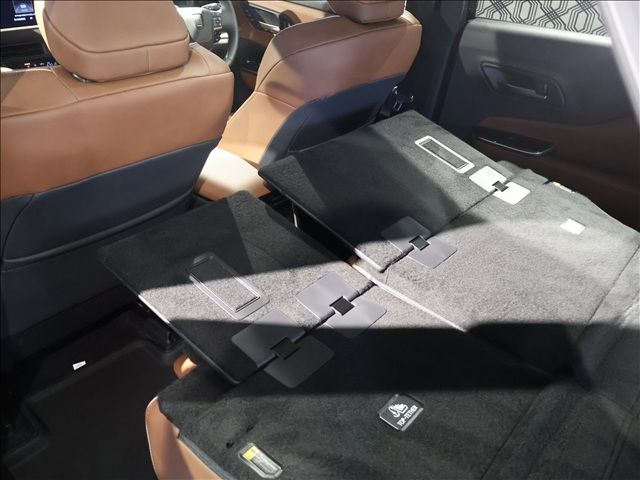 TOYOTA CROWN ESTATE 4WD 2025 Image 31