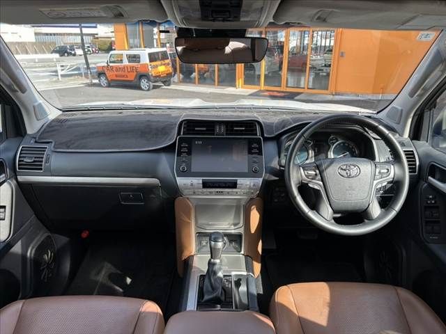 TOYOTA LANDCRUISER PRADO 2022 Image 31