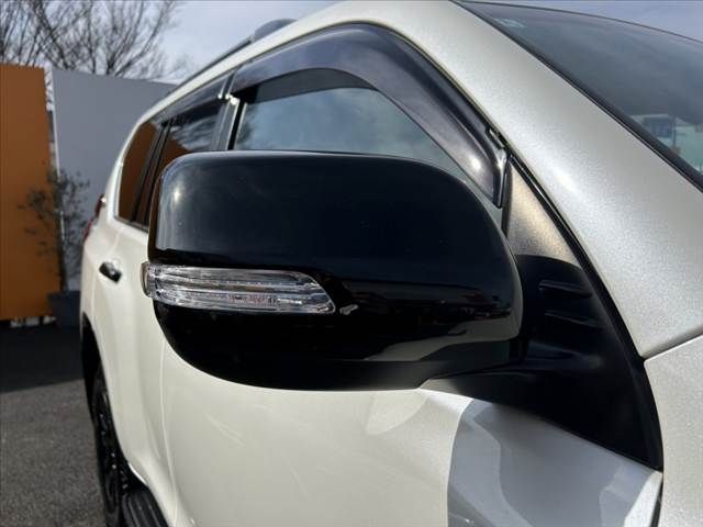 TOYOTA LANDCRUISER PRADO 2022 Image 31