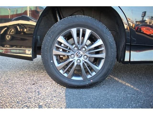 TOYOTA VOXY HYBRID 4WD 2022 Image 31