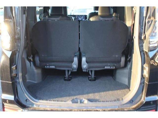 TOYOTA VOXY HYBRID 4WD 2022 Image 31