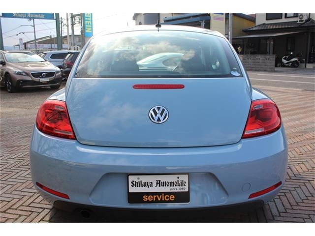 VOLKSWAGEN THE BEETL 2012 Image 31