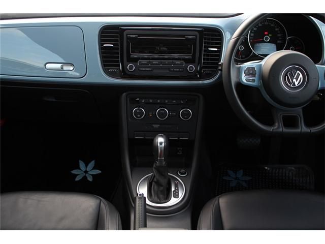 VOLKSWAGEN THE BEETL 2012 Image 31