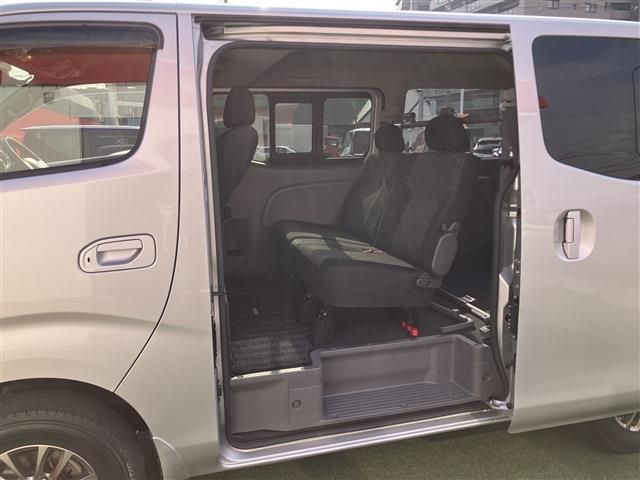 NISSAN NV350 CARAVAN 4WD 2021 Image 31