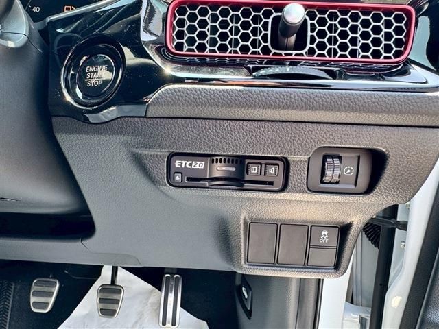 HONDA CIVIC HATCHBACK 2025 Image 31