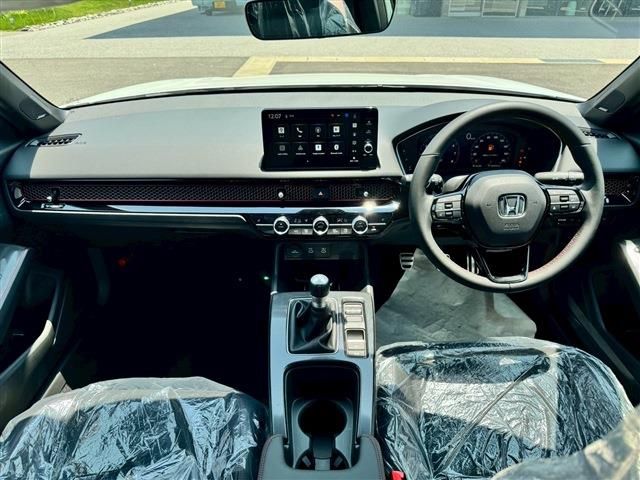 HONDA CIVIC HATCHBACK 2025 Image 31