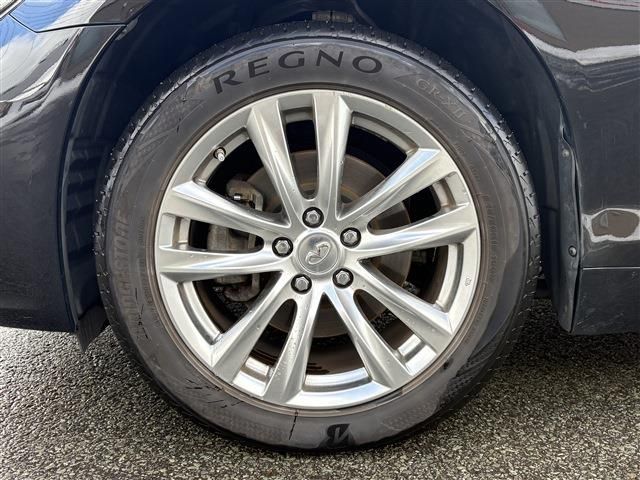 NISSAN FUGA 4WD 2017 Image 31