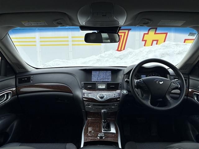 NISSAN FUGA 4WD 2017 Image 31