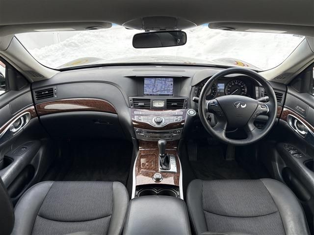 NISSAN FUGA 4WD 2017 Image 31