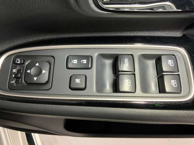 MITSUBISHI OUTLANDER PHEV 2017 Image 31