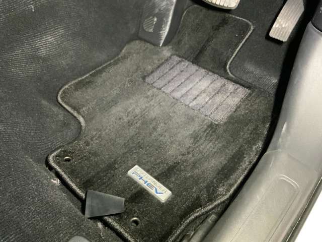 MITSUBISHI OUTLANDER PHEV 2017 Image 31