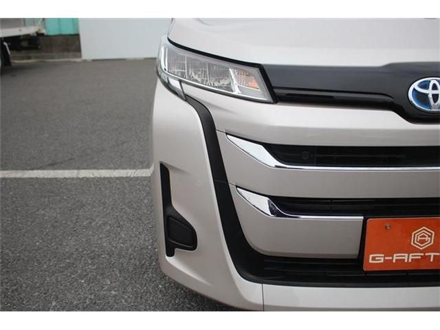 TOYOTA NOAH HYBRID 2022 Image 31