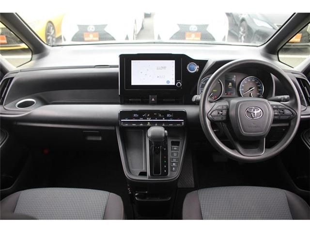 TOYOTA NOAH HYBRID 2022 Image 31