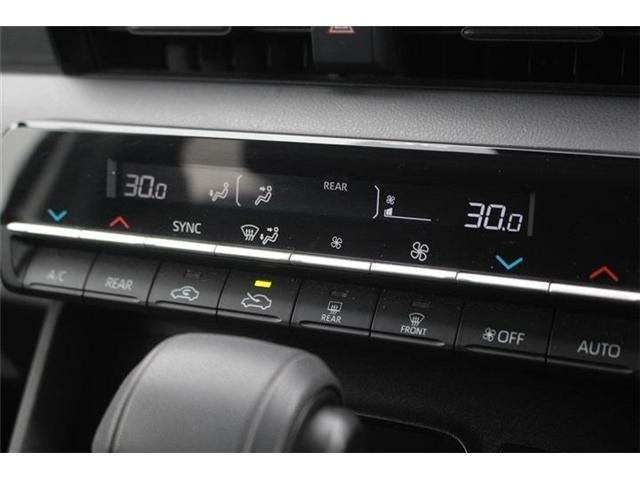 TOYOTA NOAH HYBRID 2022 Image 31