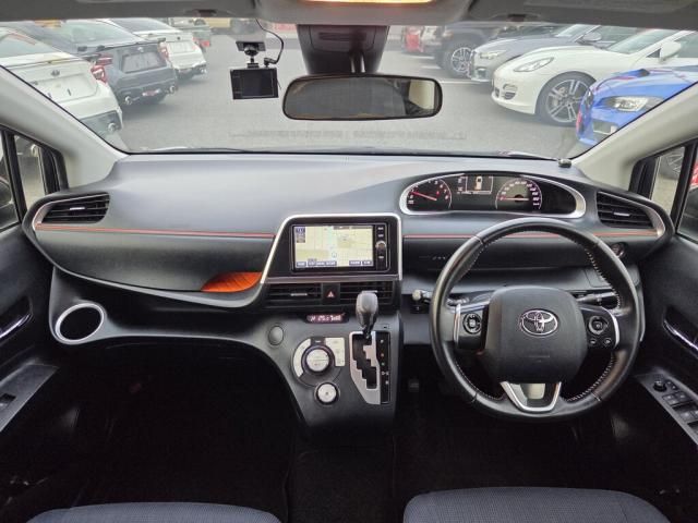 TOYOTA SIENTA 2017 Image 31