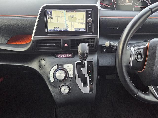 TOYOTA SIENTA 2017 Image 31