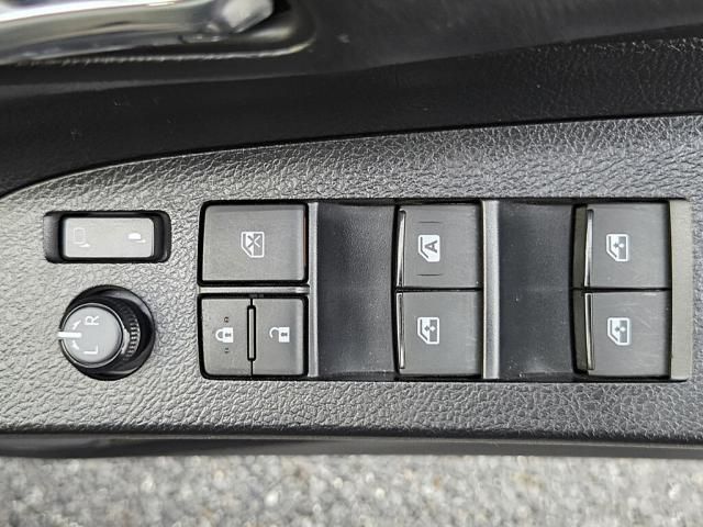 TOYOTA SIENTA 2017 Image 31