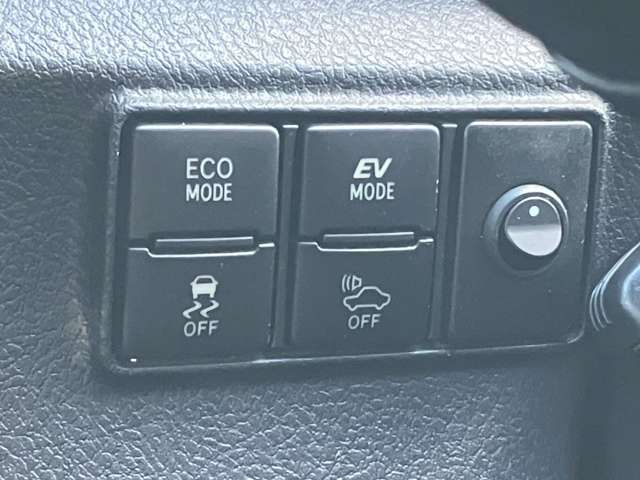 TOYOTA SIENTA HYBRID 2018 Image 31