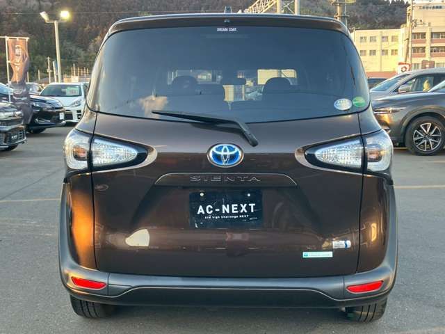 TOYOTA SIENTA HYBRID 2018 Image 31