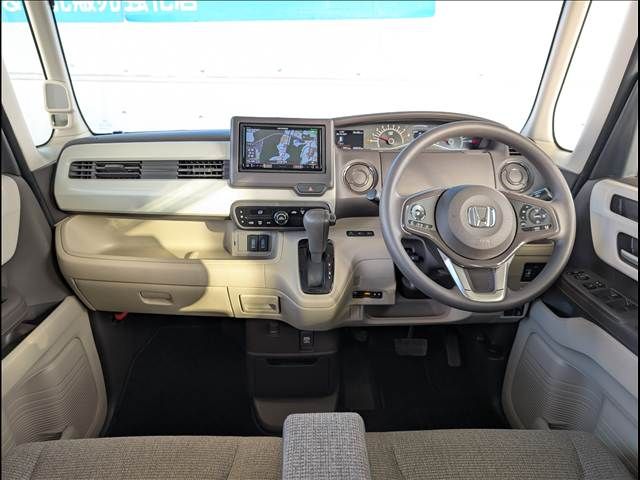 HONDA N BOX 2018 Image 31