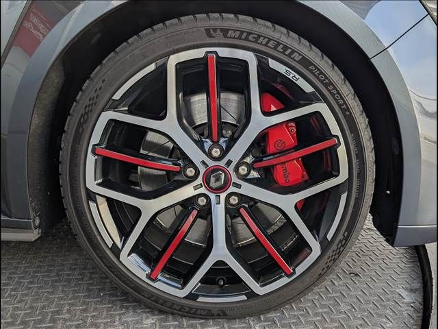 RENAULT MEGANE HATCH 2021 Image 31