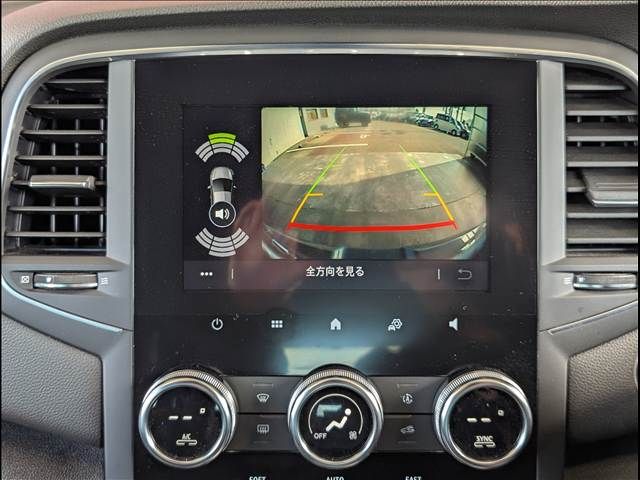 RENAULT MEGANE HATCH 2021 Image 31