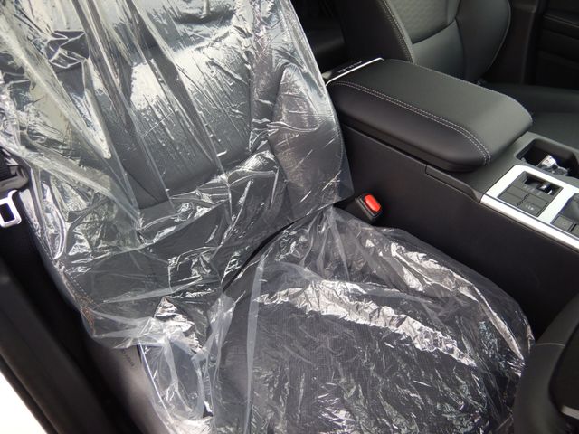 TOYOTA LANDCRUISER 250 2024 Image 31