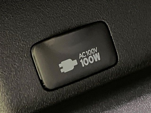 TOYOTA HIACE WAGON 4WD 2022 Image 31