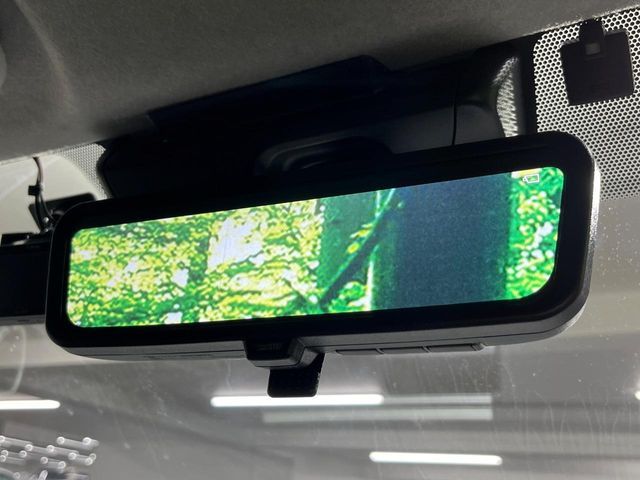 TOYOTA HIACE WAGON 4WD 2022 Image 31