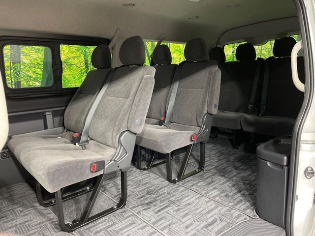 TOYOTA HIACE WAGON 4WD 2022 Image 31