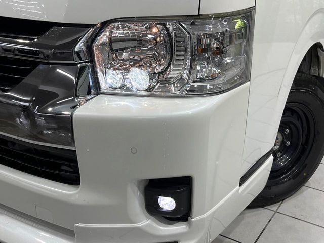 TOYOTA HIACE WAGON 4WD 2022 Image 31