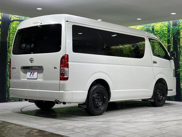 TOYOTA HIACE WAGON 4WD 2022 Image 31
