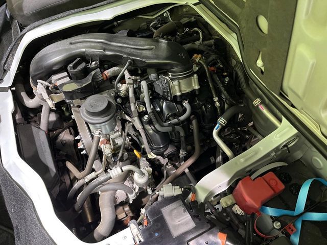 TOYOTA HIACE WAGON 4WD 2022 Image 31