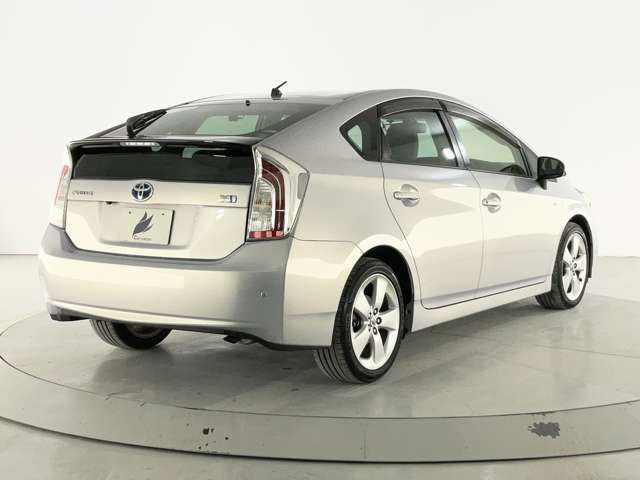 TOYOTA PRIUS 2013 Image 31