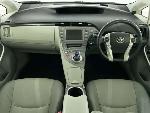 TOYOTA PRIUS 2013 Image 31