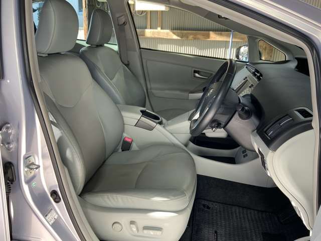 TOYOTA PRIUS 2013 Image 31