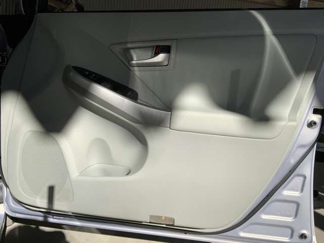 TOYOTA PRIUS 2013 Image 31