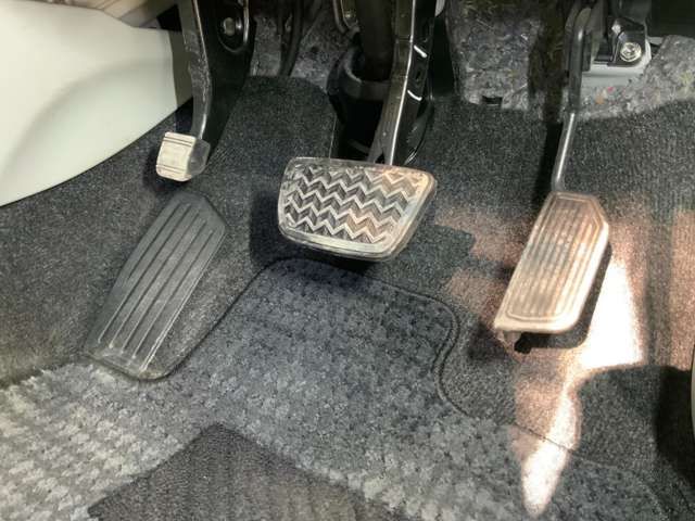 TOYOTA PRIUS 2013 Image 31