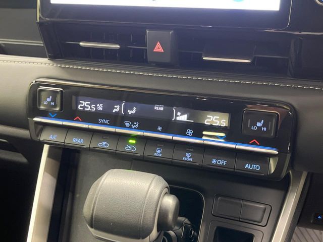 TOYOTA NOAH HYBRID 2022 Image 31