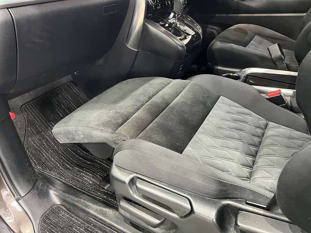 TOYOTA VELLFIRE 2018 Image 31