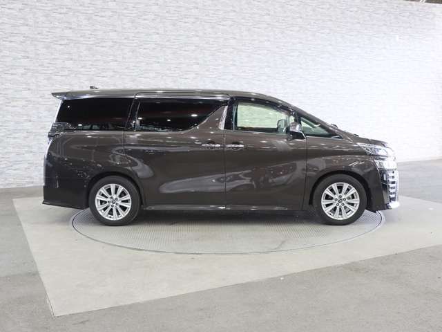 TOYOTA VELLFIRE 2018 Image 31