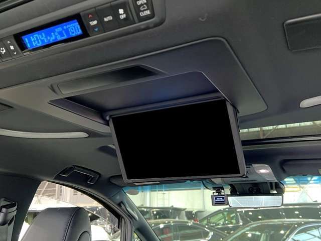 TOYOTA ALPHARD HYBRID 4WD 2022 Image 31