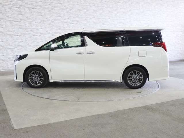 TOYOTA ALPHARD HYBRID 4WD 2022 Image 31