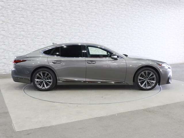 TOYOTA LEXUS LS500H 4WD 2018 Image 31