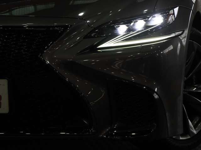 TOYOTA LEXUS LS500H 4WD 2018 Image 31