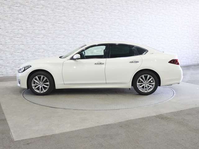 NISSAN FUGA 2018 Image 31