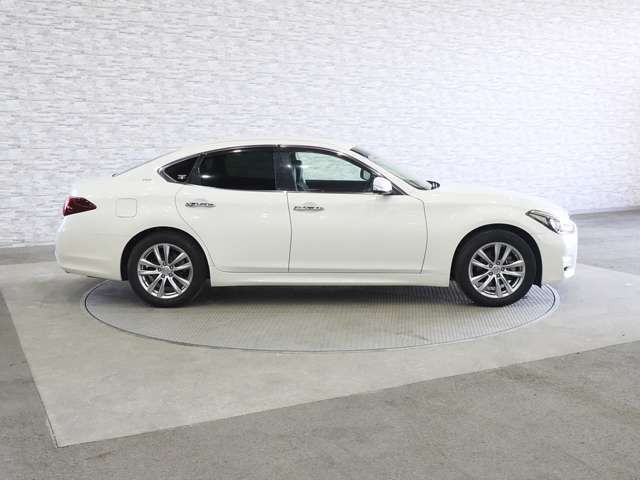 NISSAN FUGA 2018 Image 31