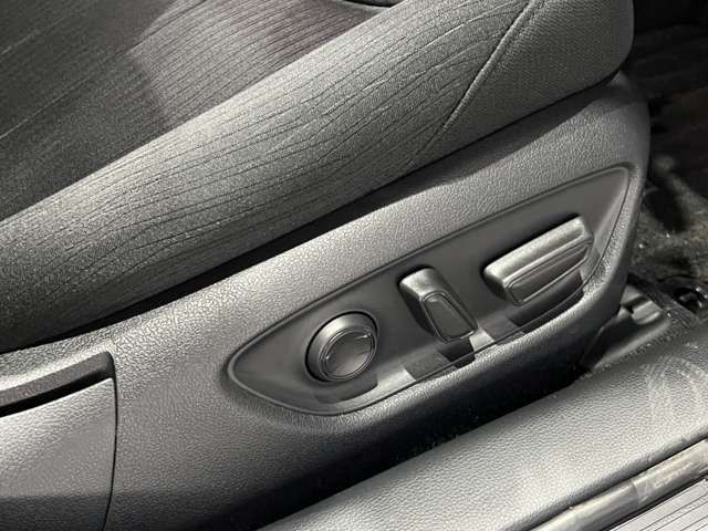 TOYOTA CROWN SEDAN HYBRID 2018 Image 31