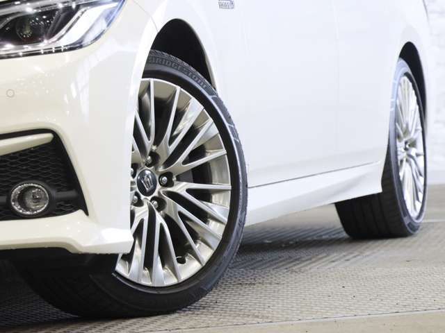 TOYOTA CROWN SEDAN HYBRID 2018 Image 31