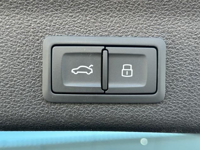 AUDI A6 AVANT 2021 Image 31